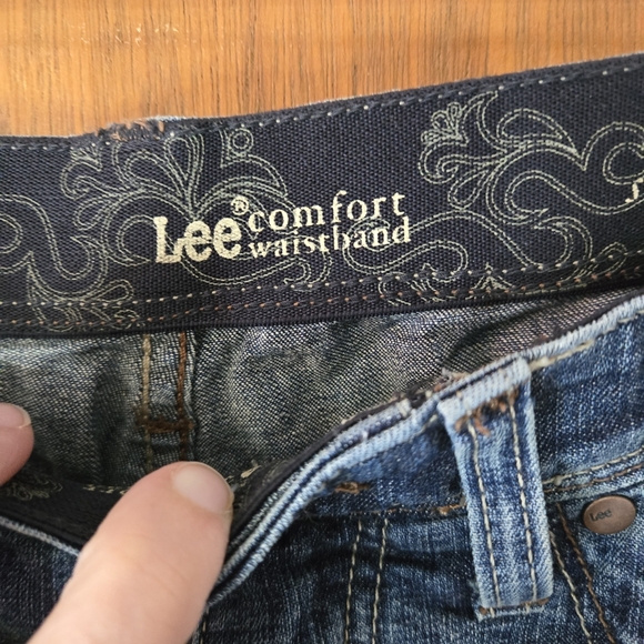 Lee Blue Relaxed Fit Jeans - Picture 3 of 5